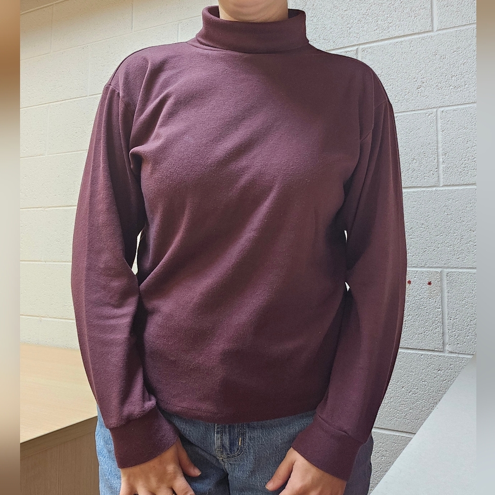Maroon turtle neck